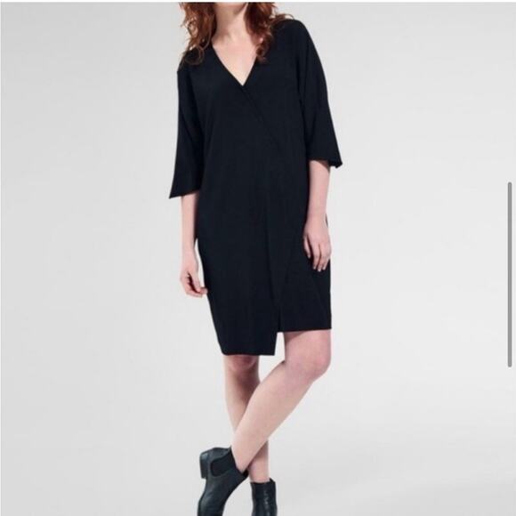 Universal Standard Katy Kimono black crepe asymmetrical dress Small US 14-16 - Picture 1 of 16